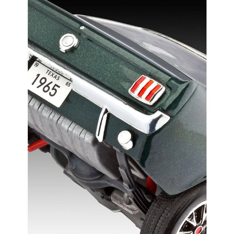 Revell Ford Mustang 2 +2 Fastback - Afbeelding 4