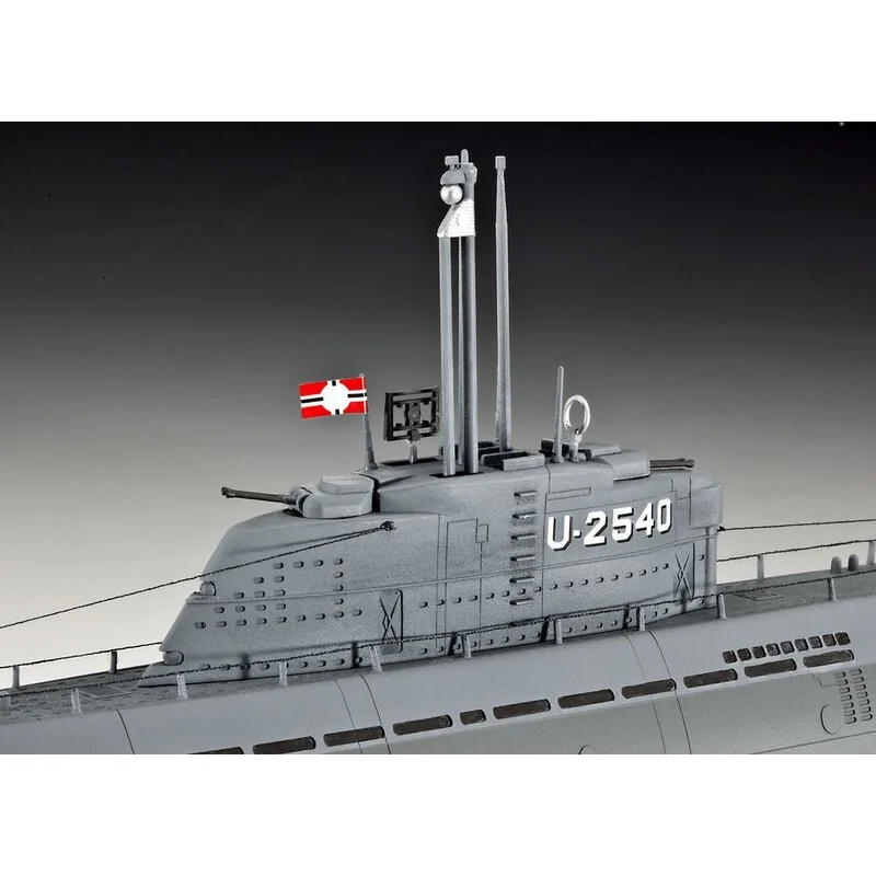 Revell U-Boat Type XXI U-2540 With Interior Detail. - Afbeelding 9
